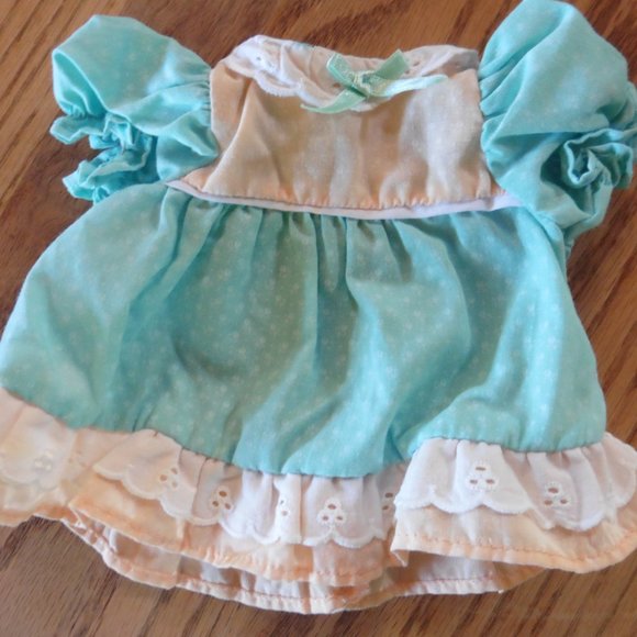 Vintage Playskool "Grandma's Marshamallow Baby" doll with original dress. - Picture 3 of 9